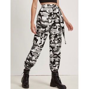 Lightweight Camo Joggers w/ Belt military utility